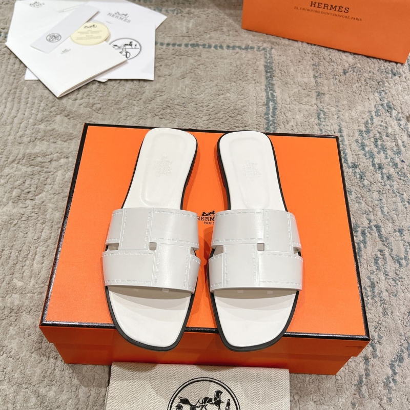 H**mes slippers